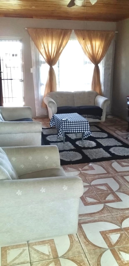 2 Bedroom Property for Sale in Blikkiesdorp Eastern Cape